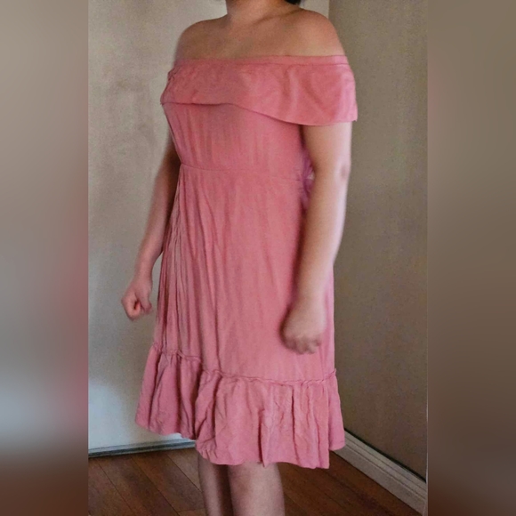 Pink Dress - Picture 4 of 4